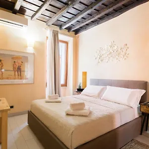 Konukevi Trinita Dei Monti